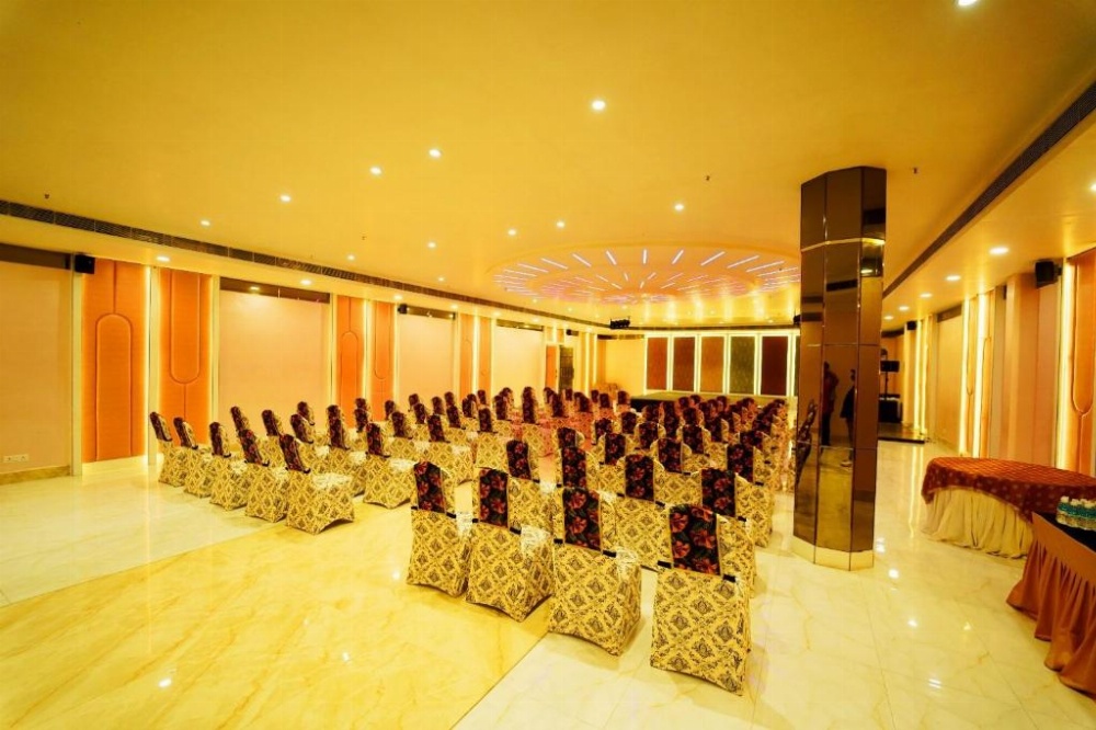 Hotel Radhika Regency